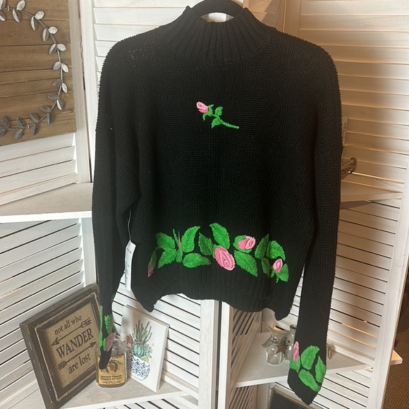 NWT Vintage Memphis Jones Floral Knit Cropped Sweater - Picture 7 of 7